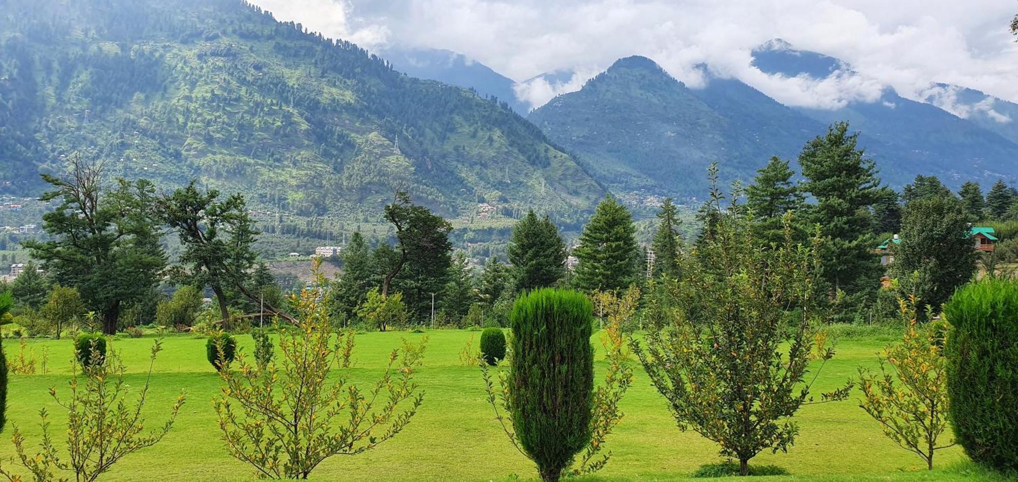 Anand Vardhan Resorts Manāli Esterno foto