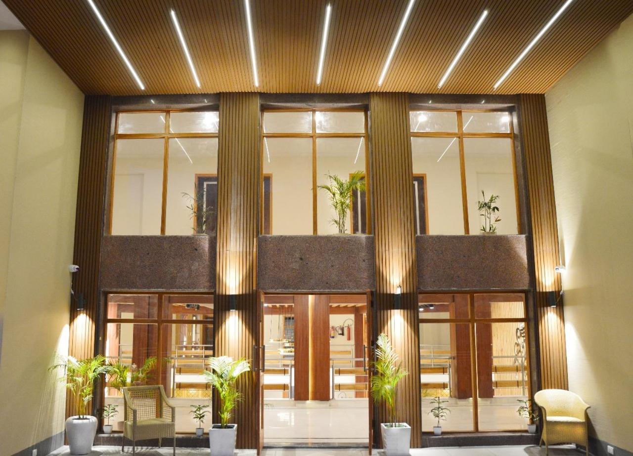 Anand Vardhan Resorts Manāli Esterno foto